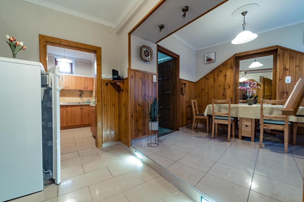 גיולה Estike Apartman מראה חיצוני תמונה